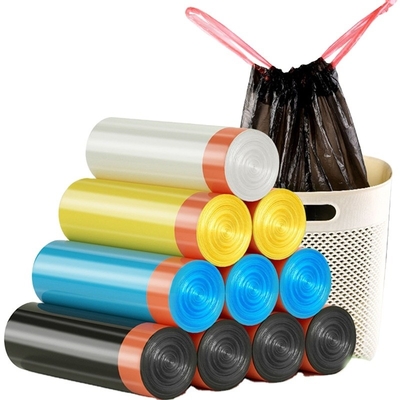 Flexibler, mit Zugseil gepackter Plastikmüllbeutel für den einfachen Transport von Abfällen