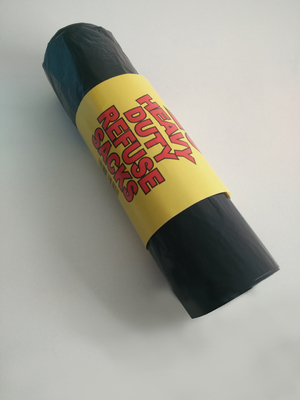 Recycelte schwarze Tüten auf Rollen für Müll