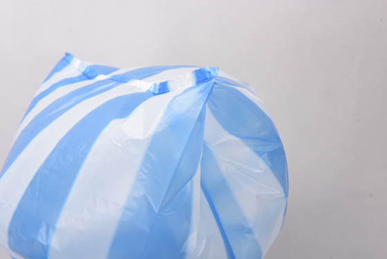 HDPE-T-Shirts mit individuellem Muster und breiteren Griff Plastikbeutel für Lebensmittelabfälle und Entsorgung