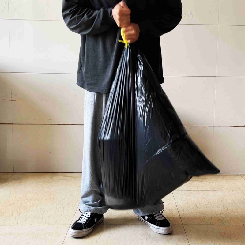 Aufbereitetes Oberflächenhandling LDPE Schwarzes Sternzeichen Große Müllsäcke für Ihr Unternehmen